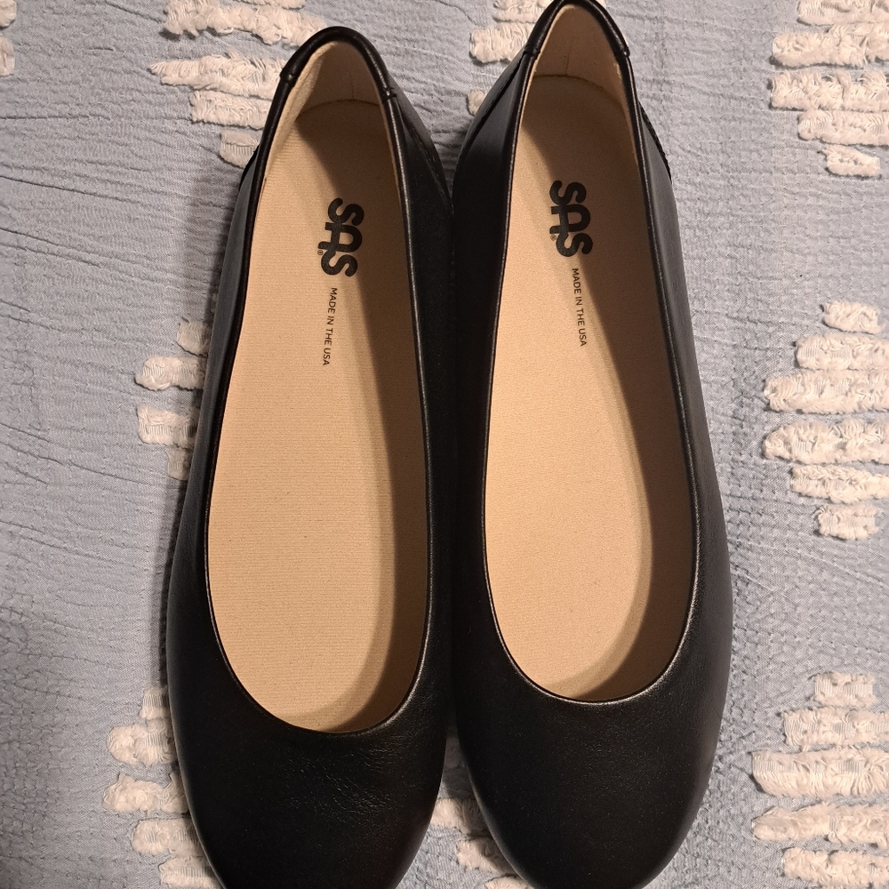 SAS Ladies slip on shoes
